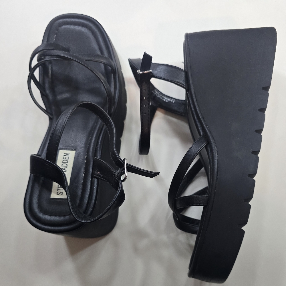 Steve Madden Black Strappy Wedge Sandals - Picture 5 of 7